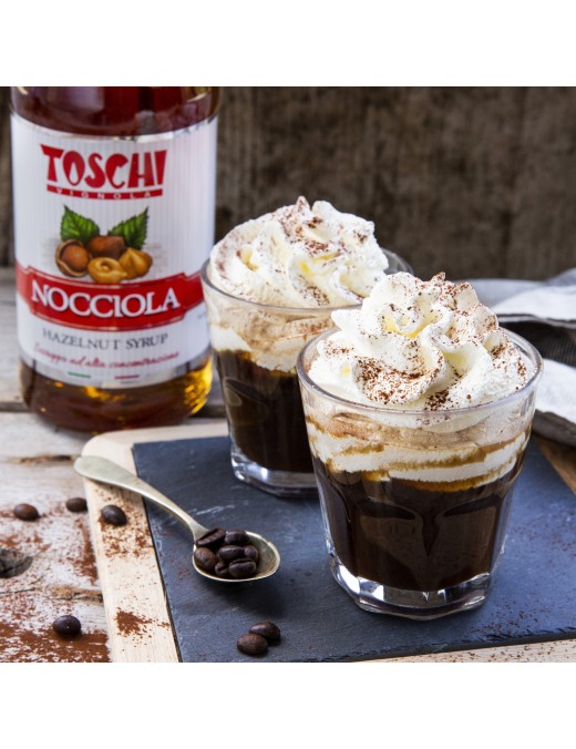 lazdyno riešutų sirupas